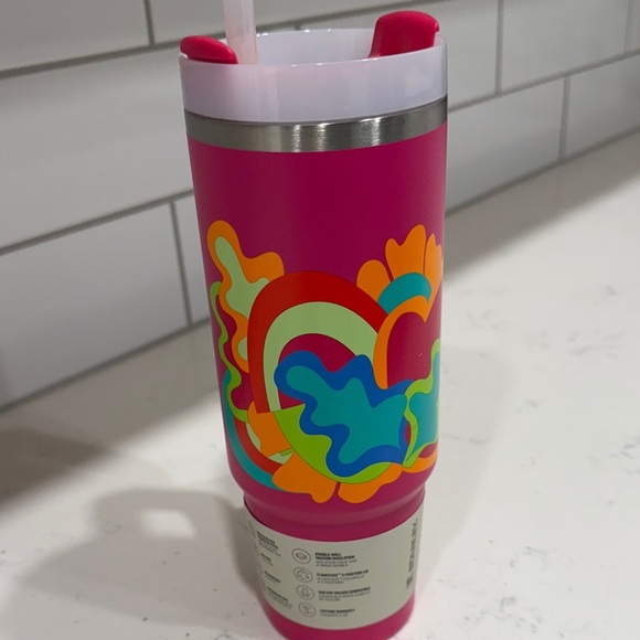 NWT Stanley Tropical Wave Pink Quencher Tumbler 30 oz - Picture 2 of 6